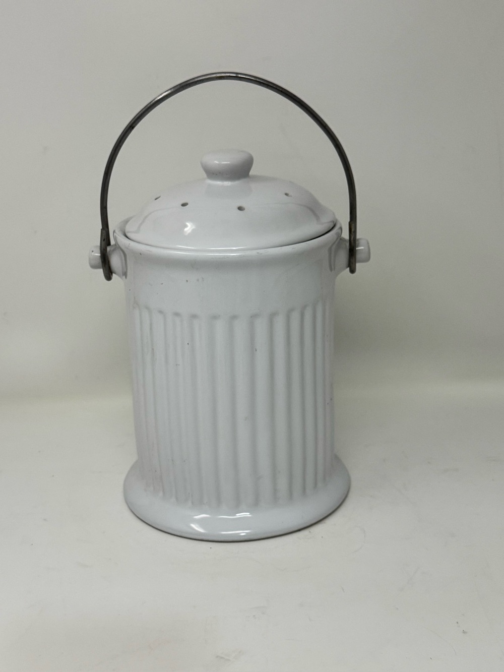 World market white 1 gallon ceramic compost keeper preowned